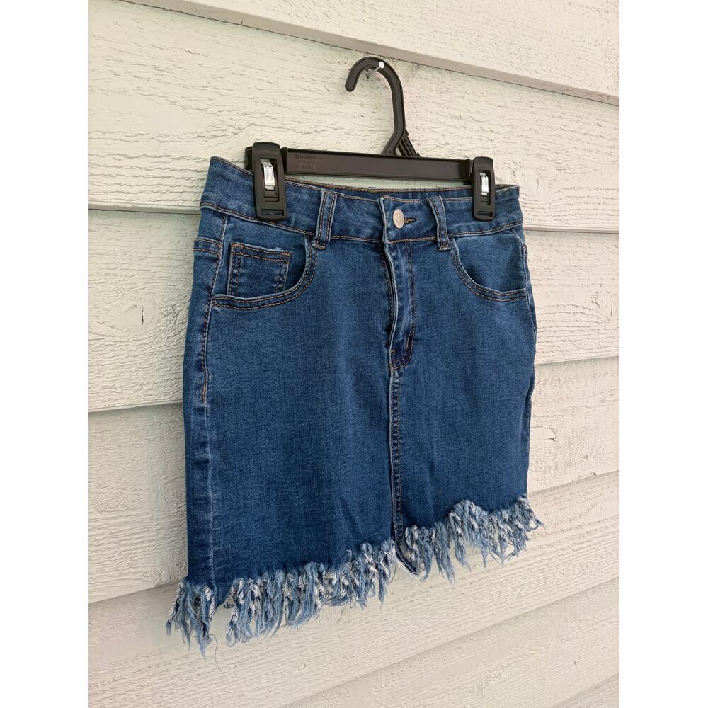 Blue Blush Denim MINI Skirt Frayed Hem Medium Wash Size XS/S - Picture 3 of 6